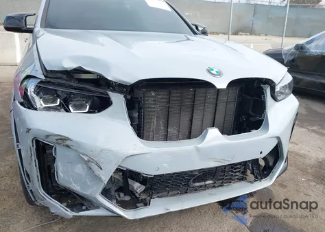 2024 BMW X4 M z USA, uszkodzony, nr VIN 5YM23EC05R9U03237